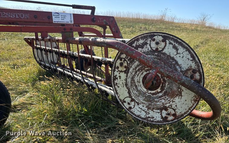image for item FK0593 Hesston 3950 hay rake