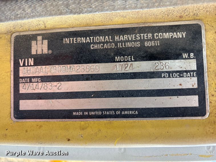 image for item FK1004 1983 International 1724 flatbed truck