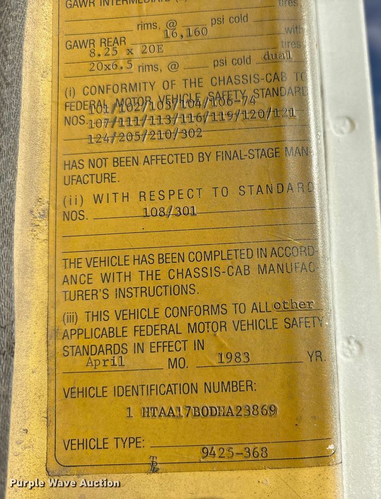 image for item FK1004 1983 International 1724 flatbed truck