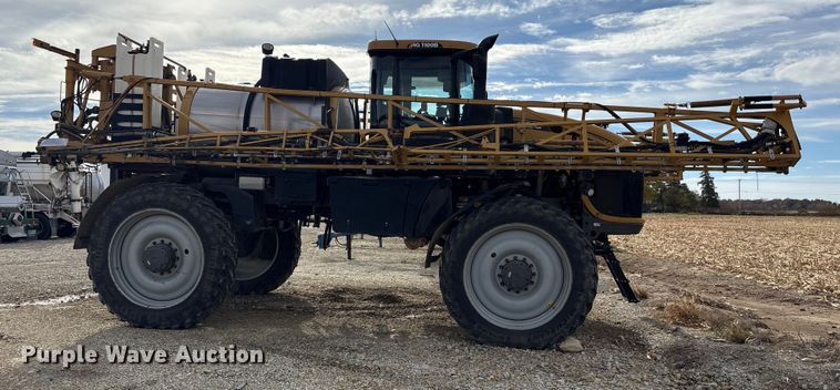 image for item FK1005 Rogator 1100B sprayer