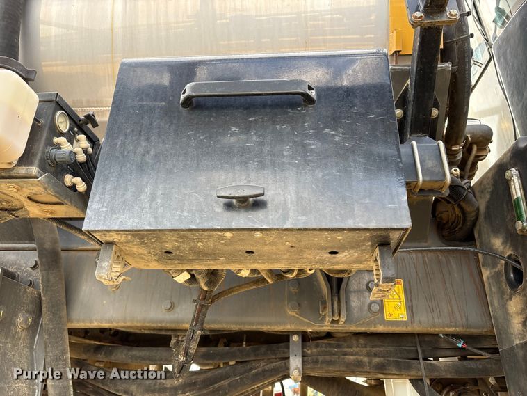 image for item FK1005 Rogator 1100B sprayer