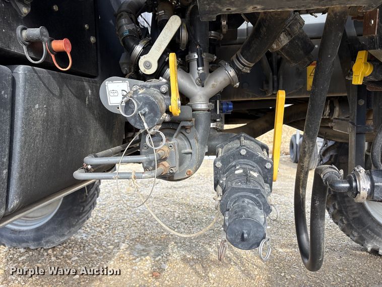 image for item FK1005 Rogator 1100B sprayer