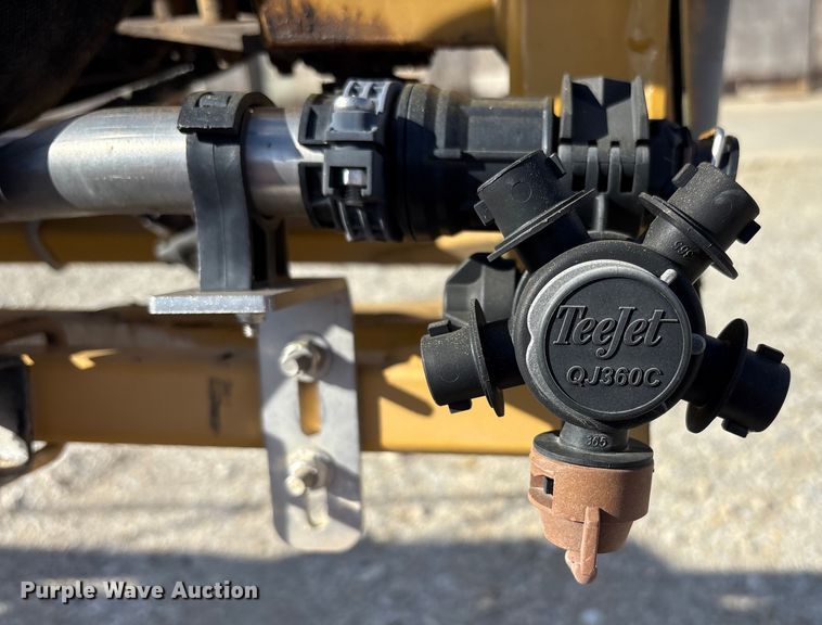 image for item FK1006 AGCO sprayer bed