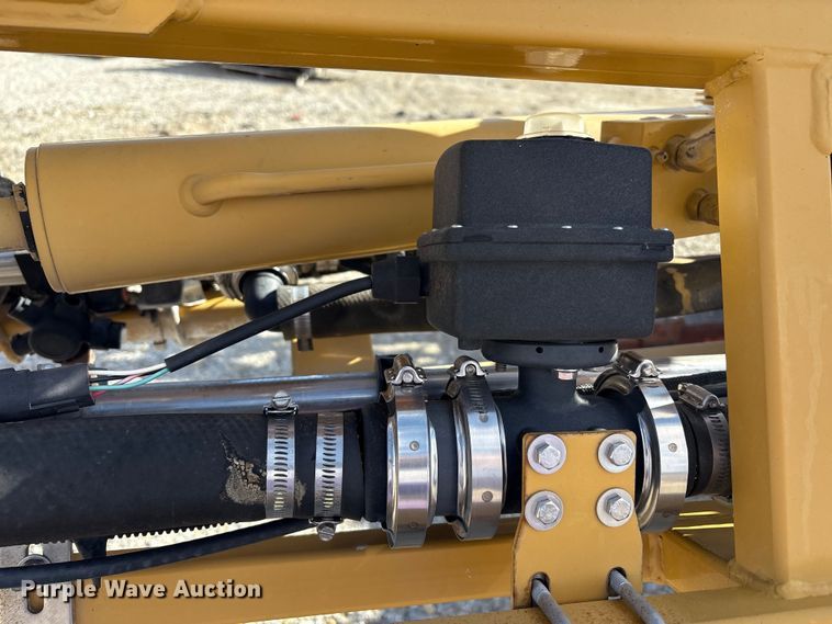 image for item FK1006 AGCO sprayer bed