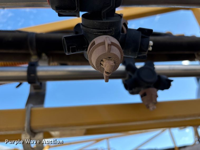 image for item FK1006 AGCO sprayer bed