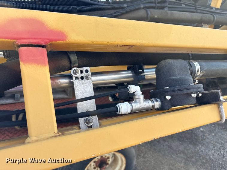 image for item FK1006 AGCO sprayer bed