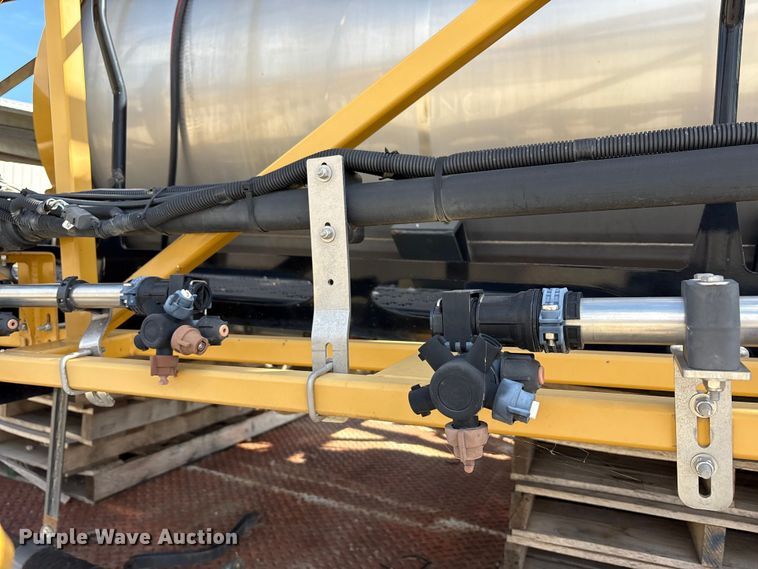 image for item FK1006 AGCO sprayer bed