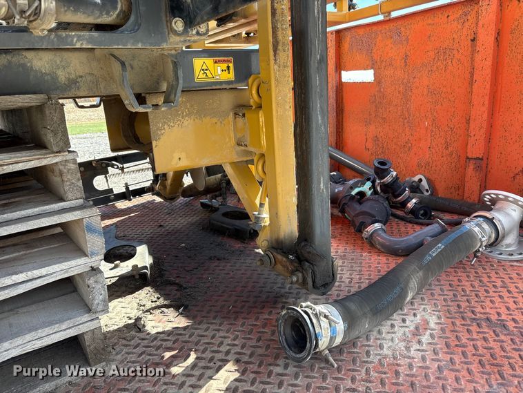 image for item FK1006 AGCO sprayer bed