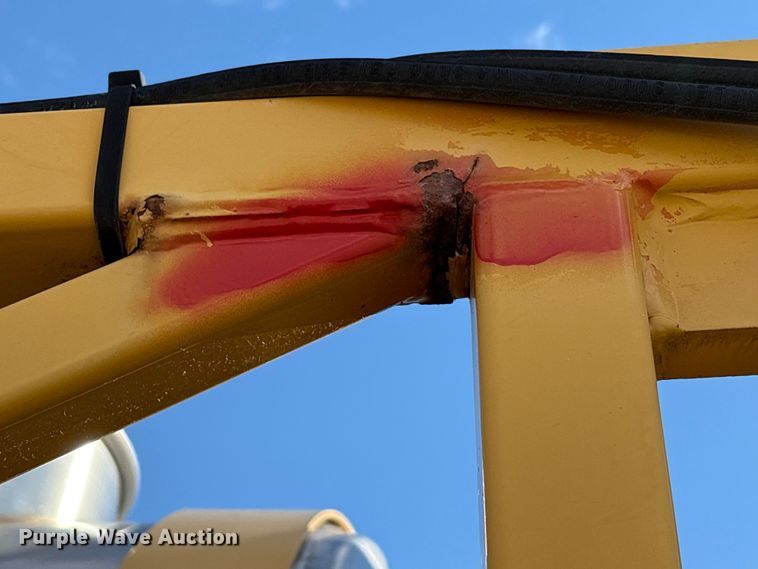 image for item FK1006 AGCO sprayer bed