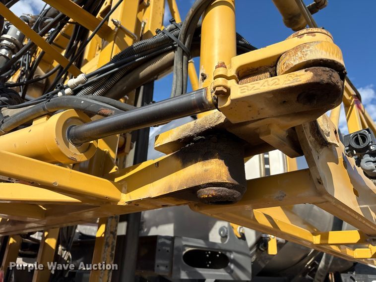 image for item FK1006 AGCO sprayer bed