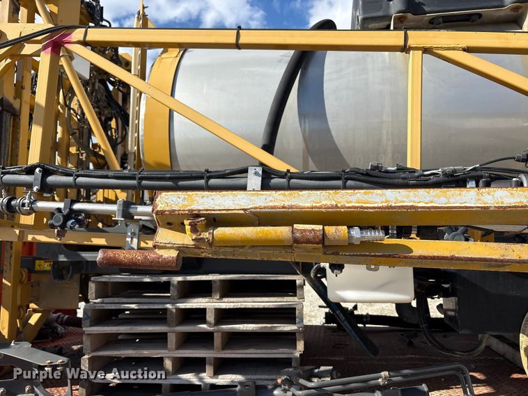 image for item FK1006 AGCO sprayer bed