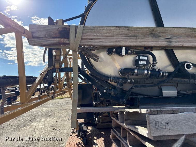 image for item FK1006 AGCO sprayer bed