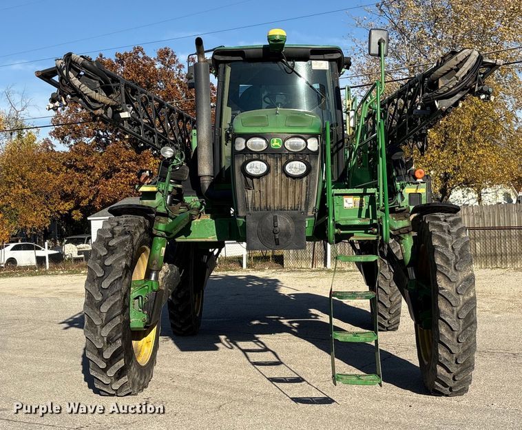 image for item FK1007 2011 John Deere 4830 sprayer