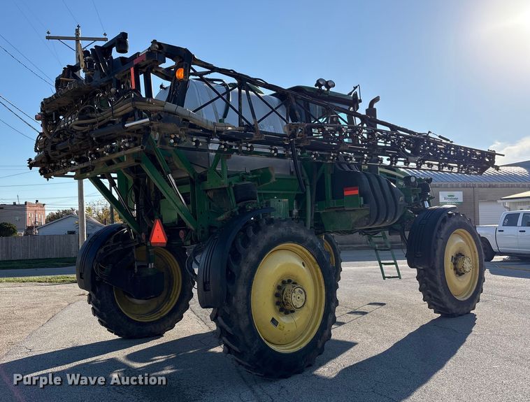 image for item FK1007 2011 John Deere 4830 sprayer