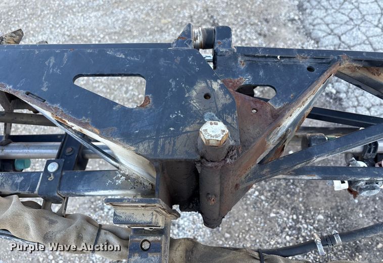 image for item FK1007 2011 John Deere 4830 sprayer