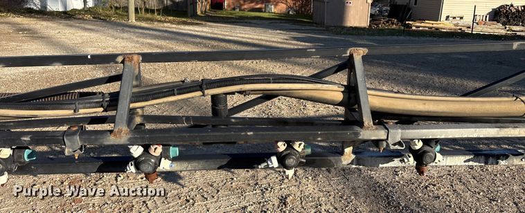 image for item FK1007 2011 John Deere 4830 sprayer