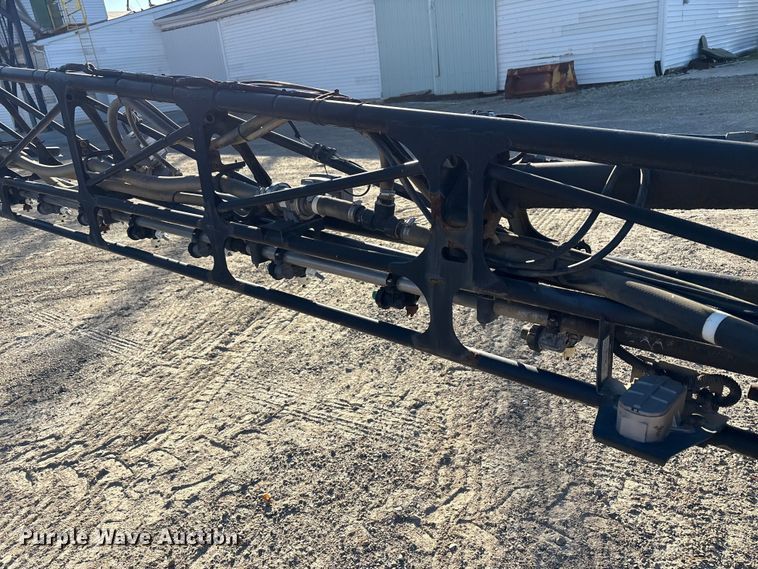 image for item FK1007 2011 John Deere 4830 sprayer