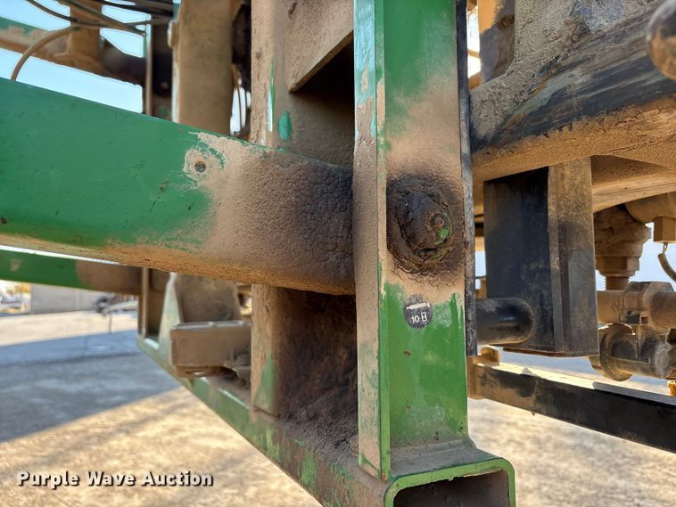 image for item FK1007 2011 John Deere 4830 sprayer