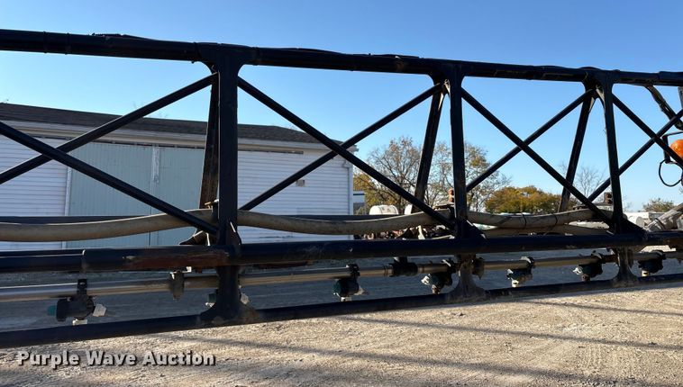 image for item FK1007 2011 John Deere 4830 sprayer