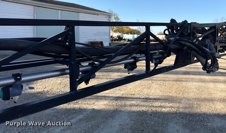 image for item FK1007 2011 John Deere 4830 sprayer