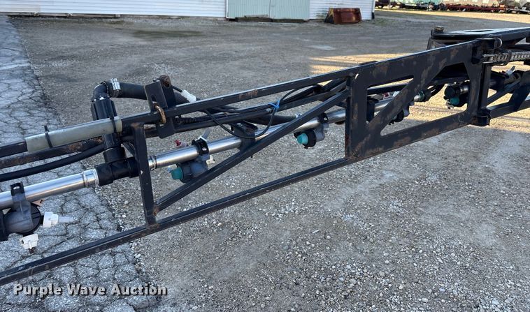 image for item FK1007 2011 John Deere 4830 sprayer