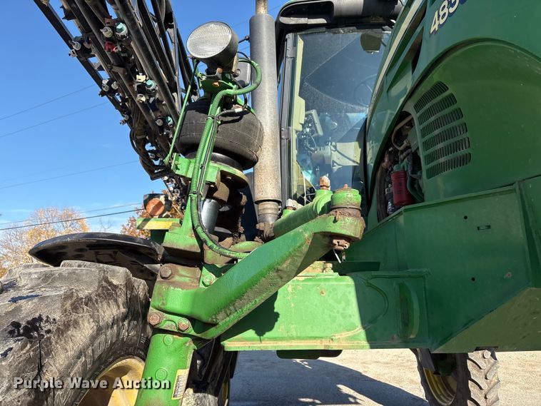 image for item FK1007 2011 John Deere 4830 sprayer