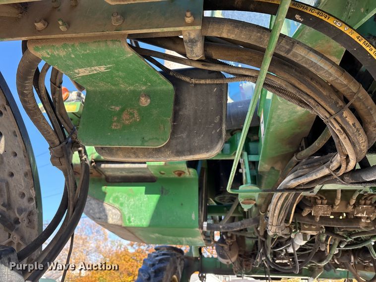 image for item FK1007 2011 John Deere 4830 sprayer