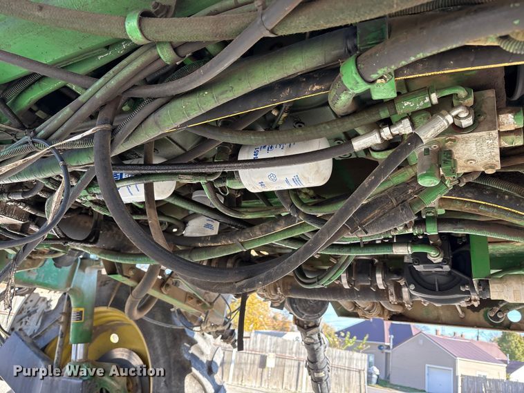 image for item FK1007 2011 John Deere 4830 sprayer