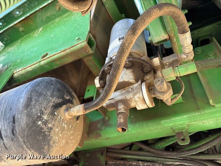 image for item FK1007 2011 John Deere 4830 sprayer