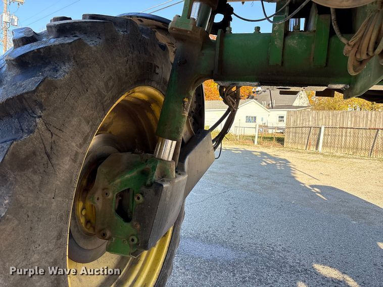 image for item FK1007 2011 John Deere 4830 sprayer