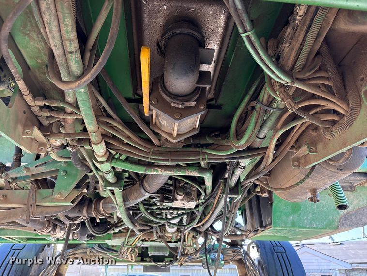 image for item FK1007 2011 John Deere 4830 sprayer