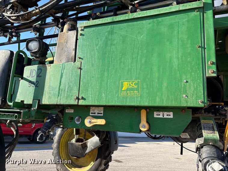 image for item FK1007 2011 John Deere 4830 sprayer