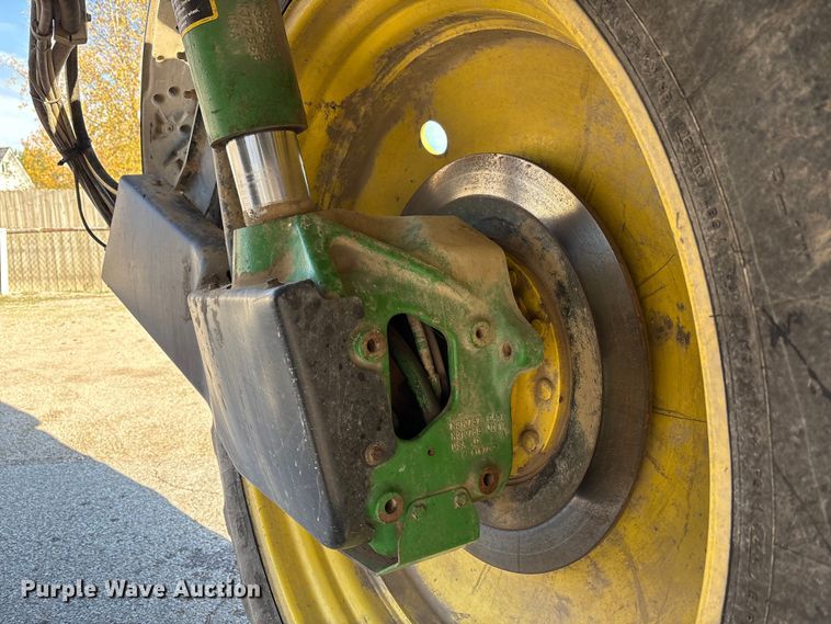 image for item FK1007 2011 John Deere 4830 sprayer