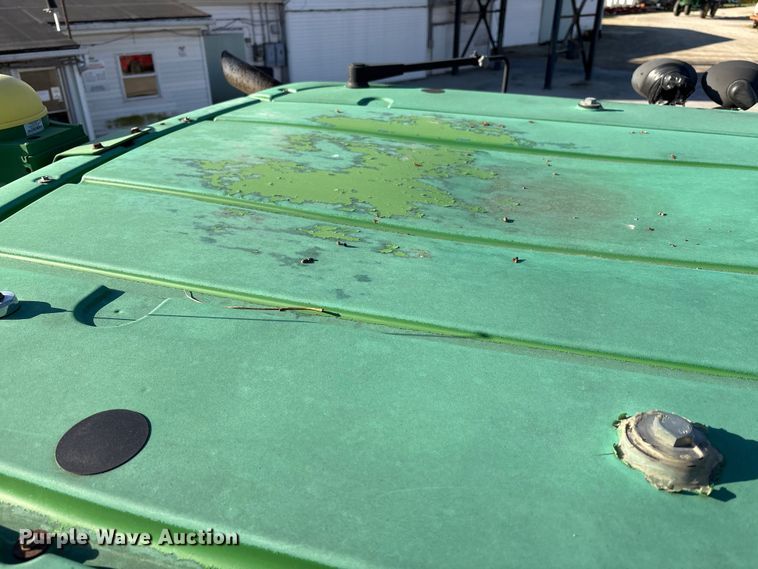 image for item FK1007 2011 John Deere 4830 sprayer