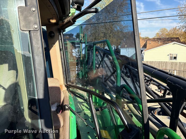 image for item FK1007 2011 John Deere 4830 sprayer