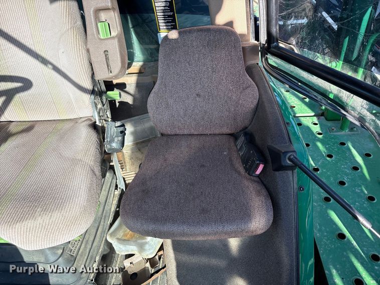 image for item FK1007 2011 John Deere 4830 sprayer