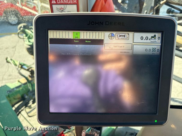 image for item FK1007 2011 John Deere 4830 sprayer