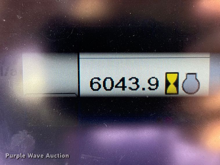 image for item FK1007 2011 John Deere 4830 sprayer