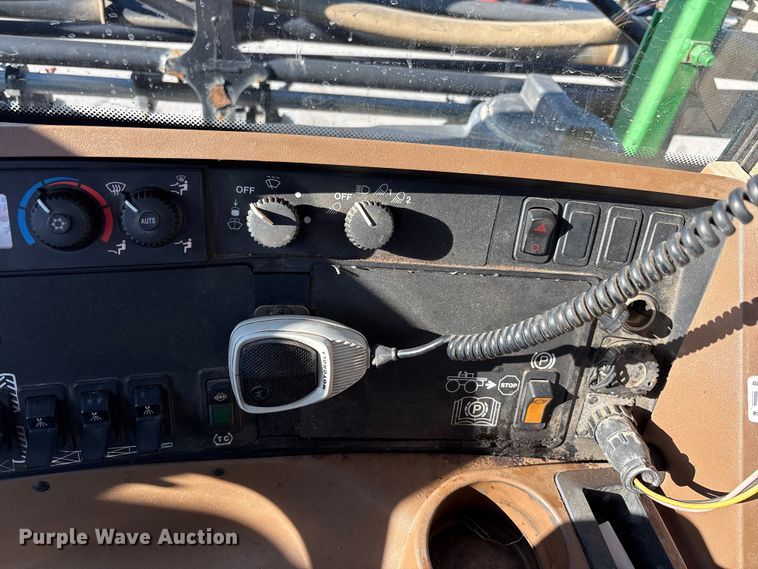 image for item FK1007 2011 John Deere 4830 sprayer