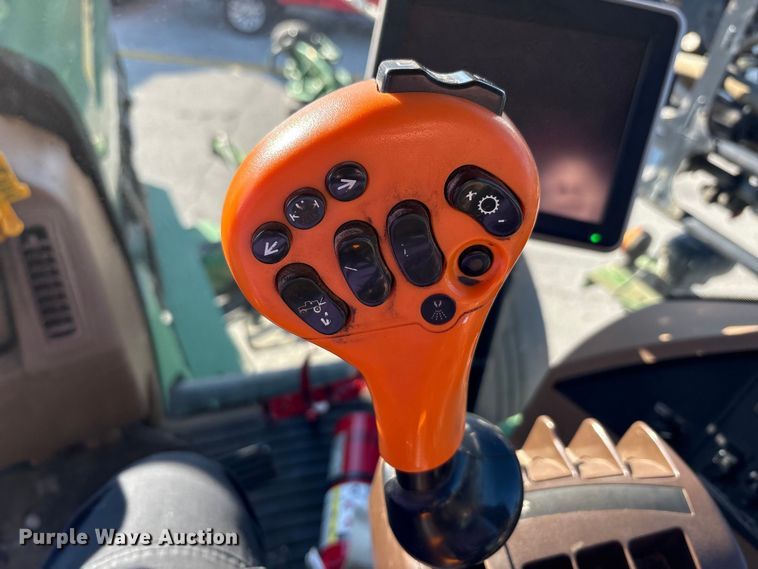 image for item FK1007 2011 John Deere 4830 sprayer