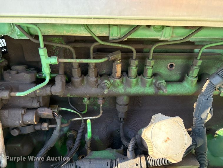 image for item FK1007 2011 John Deere 4830 sprayer