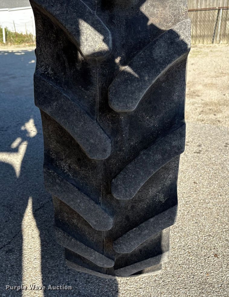 image for item FK1007 2011 John Deere 4830 sprayer