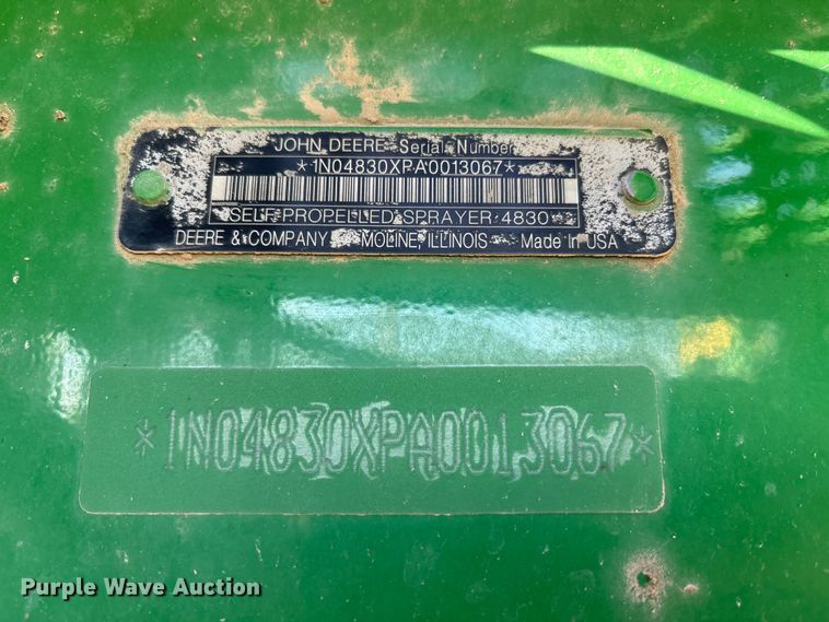 image for item FK1007 2011 John Deere 4830 sprayer
