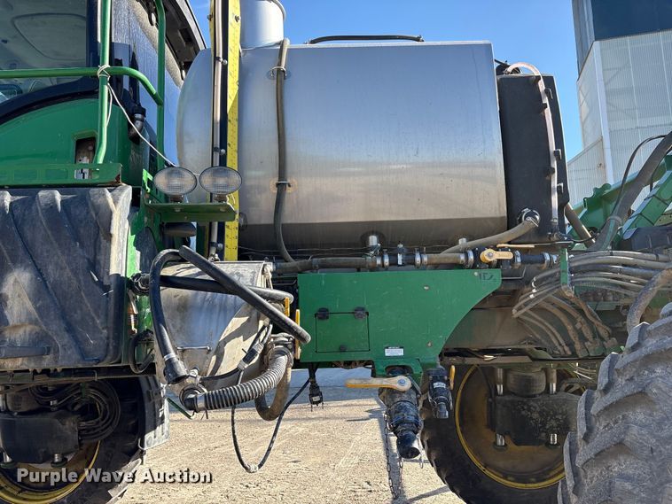 image for item FK1008 2016 John Deere R4038 sprayer