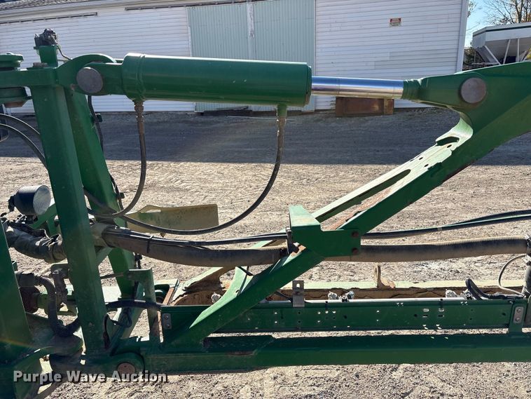 image for item FK1008 2016 John Deere R4038 sprayer