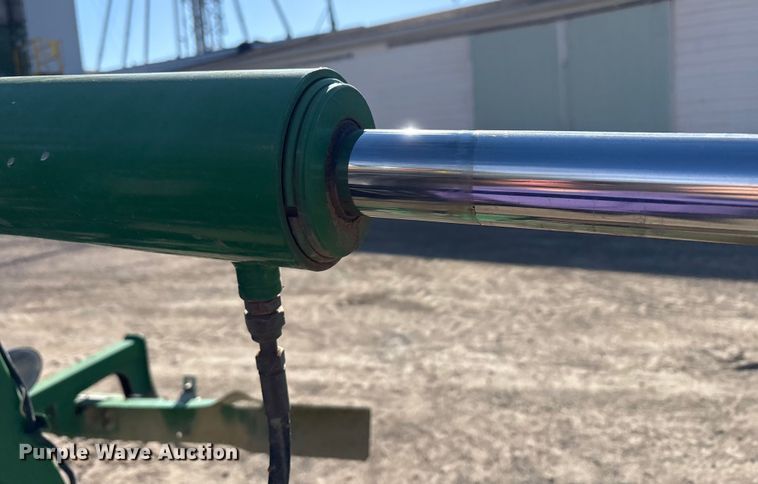 image for item FK1008 2016 John Deere R4038 sprayer