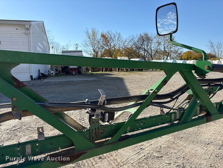 image for item FK1008 2016 John Deere R4038 sprayer