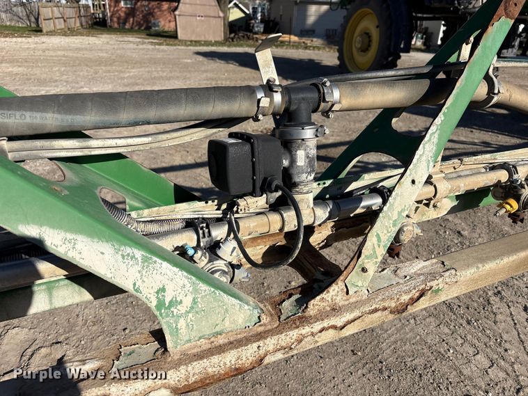 image for item FK1008 2016 John Deere R4038 sprayer