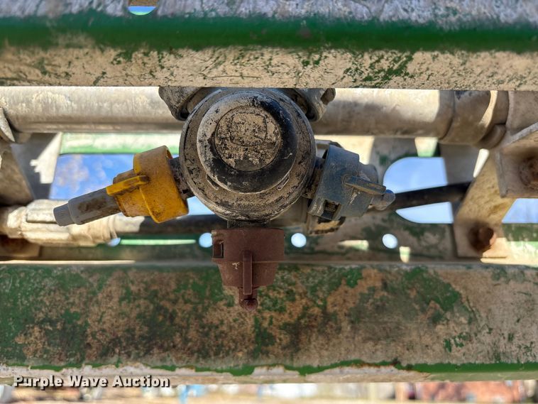 image for item FK1008 2016 John Deere R4038 sprayer