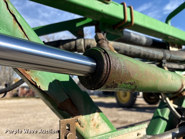 image for item FK1008 2016 John Deere R4038 sprayer